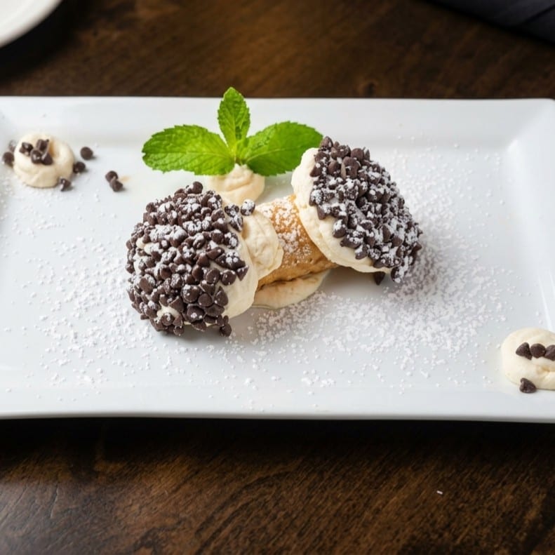Cannoli.